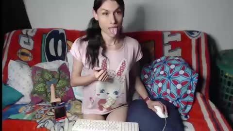 JUANA ALEJANDRA VELEZ online show from January 5, 1:04 pm