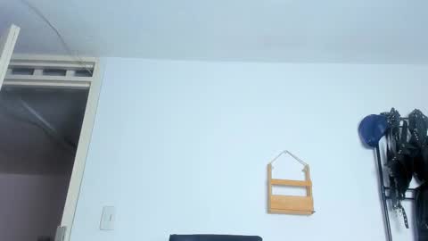 Juan Esteban online show from October 1, 5:34 pm