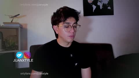 Snapshot of juancamroom chatting on September 16, 3:41 am . online show from September 16, 3:41 am
