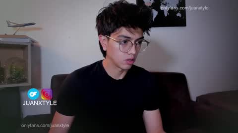 Snapshot of juancamroom chatting on September 28, 5:33 pm . online show from September 28, 5:33 pm