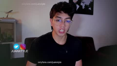 Snapshot of juancamroom chatting on September 26, 2:41 am . online show from September 26, 2:41 am
