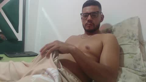 juanfe_style online show from March 15, 6:11 pm