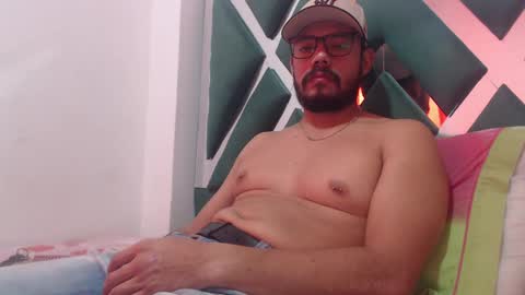 juanfe_style online show from September 11, 5:47 pm