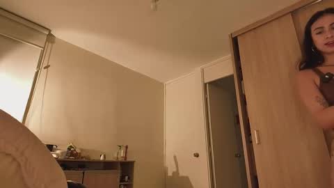 juanilla99 online show from October 5, 6:55 am