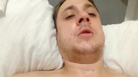 Snapshot of juanmapapiirico chatting on October 23, 2:02 am JuanmaSEX online show from October 23, 2:02 am