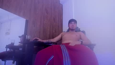 Snapshot of juanmechanic chatting on October 12, 6:28 am JUAN online show from October 12, 6:28 am