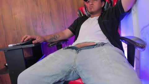 JUAN  online show from March 19, 5:07 pm