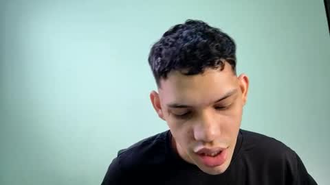 juansuarez204 online show from March 7, 10:32 pm