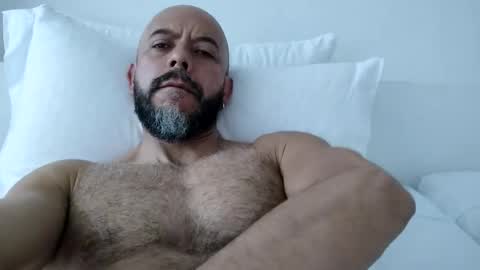 Juan Alcal online show from November 6, 1:47 pm