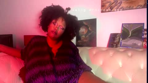 juicy_janet online show from March 28, 10:44 pm