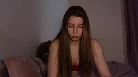 laura online show from May 6, 11:38 am