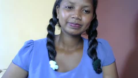 stellah online show from March 11, 8:52 am