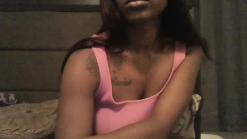 JuicyExotic online show from November 15, 2:02 am