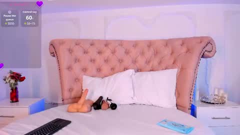 juicykendra online show from July 11, 12:52 pm