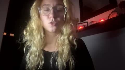 Juicyteez online show from October 21, 12:49 am