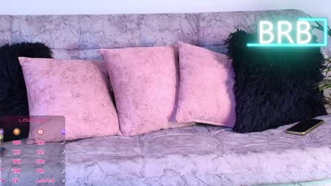 Jules and Gia online show from April 7, 12:29 pm