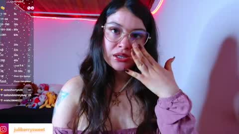 Juliana online show from April 7, 4:47 am