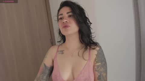 Snapshot of juli_hairy chatting on October 11, 2:00 pm Juli Modelo Independiente online show from October 11, 2:00 pm