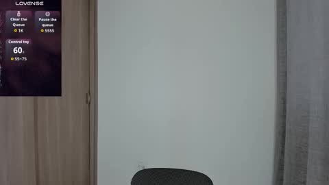 Snapshot of juli_hairy chatting on October 19, 6:12 pm Juli Modelo Independiente online show from October 19, 6:12 pm