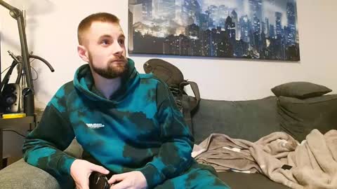 julia_official online show from February 21, 9:43 pm