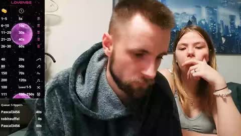 julia_official online show from February 26, 9:20 pm