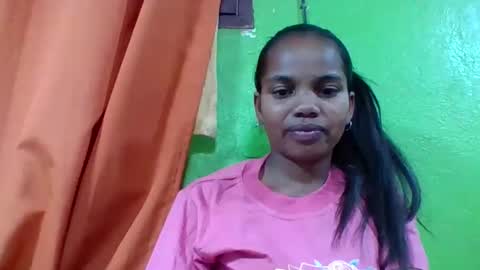 juliah02 online show from May 31, 11:53 am