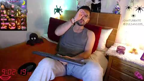 Julian online show from October 24, 2:01 am