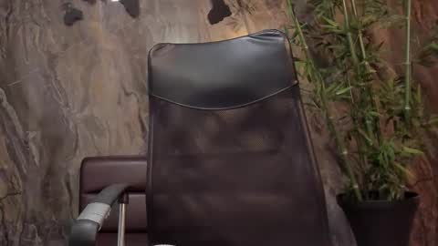 JULIAN  online show from March 14, 12:09 pm