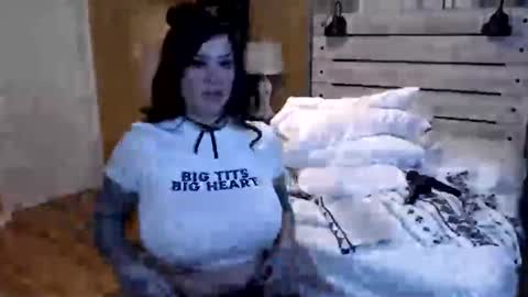Snapshot of julianaxxxrose chatting on March 6, 6:37 pm Texas Mamasita online show from March 6, 6:37 pm