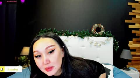 Julianna online show from December 12, 9:37 pm