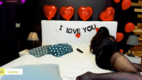 Julianna online show from March 12, 2:34 pm