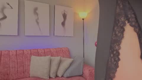 Juliana online show from December 16, 5:08 pm