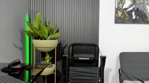 Julian online show from February 1, 10:56 am