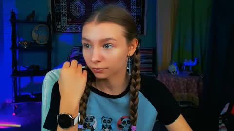 juliedaniel online show from September 15, 4:03 am