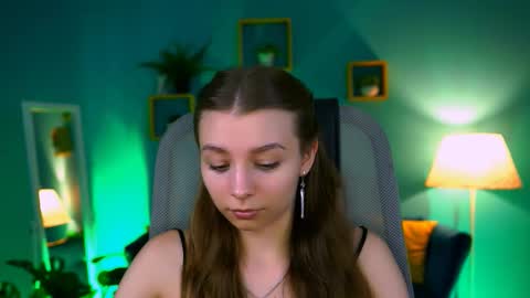 juliedaniel online show from October 21, 9:03 am