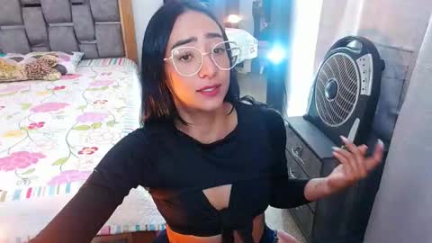 julieta art1 online show from February 2, 12:30 am