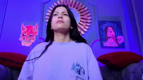 Snapshot of julieta_russell chatting on March 5, 11:38 am Julieta online show from March 5, 11:38 am