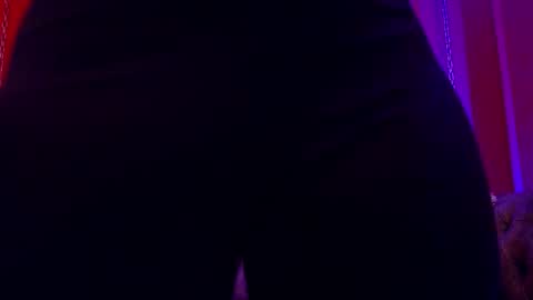 Snapshot of julieta_russell chatting on October 8, 12:11 pm Julieta online show from October 8, 12:11 pm