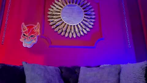 Snapshot of julieta_russell chatting on October 11, 1:27 pm Julieta online show from October 11, 1:27 pm
