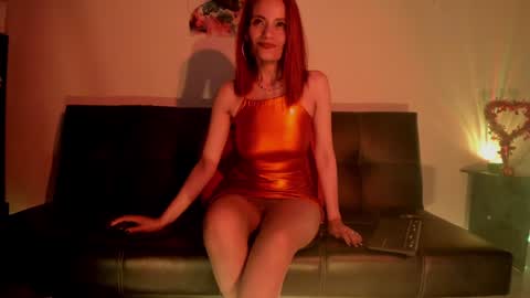 Snapshot of julieta_wall2 chatting on February 2, 12:51 am Julieta wall online show from February 2, 12:51 am