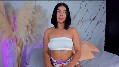 Julieth Gomez online show from July 15, 3:12 am