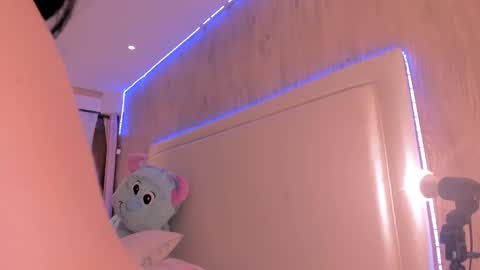 Julieta Vargas online show from February 22, 9:50 pm