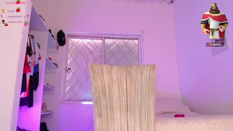 Snapshot of julieth_spencer1 chatting on October 1, 3:00 pm Julieta online show from October 1, 3:00 pm