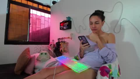 juliette online show from October 15, 2:51 pm