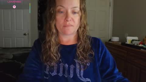 Snapshot of julimonroe chatting on September 30, 2:00 am Juli Monroe online show from September 30, 2:00 am