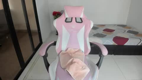 Juline Smith online show from March 20, 11:48 am