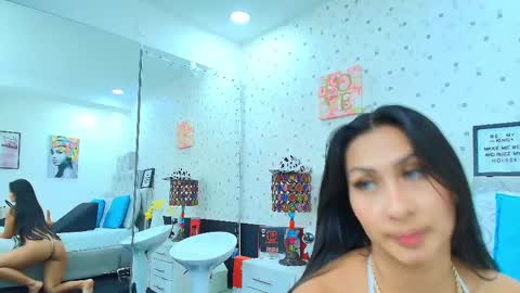 Snapshot of jullietareyes chatting on February 18, 5:42 pm Julieta Reyes online show from February 18, 5:42 pm