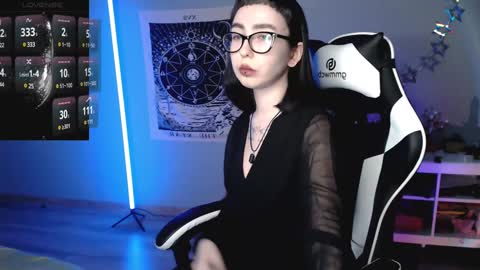 Baroness Von Cringe online show from December 6, 4:33 pm