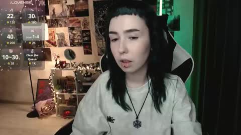 Baroness Von Cringe online show from October 5, 1:30 pm