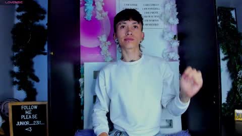 Junior online show from February 17, 10:05 pm